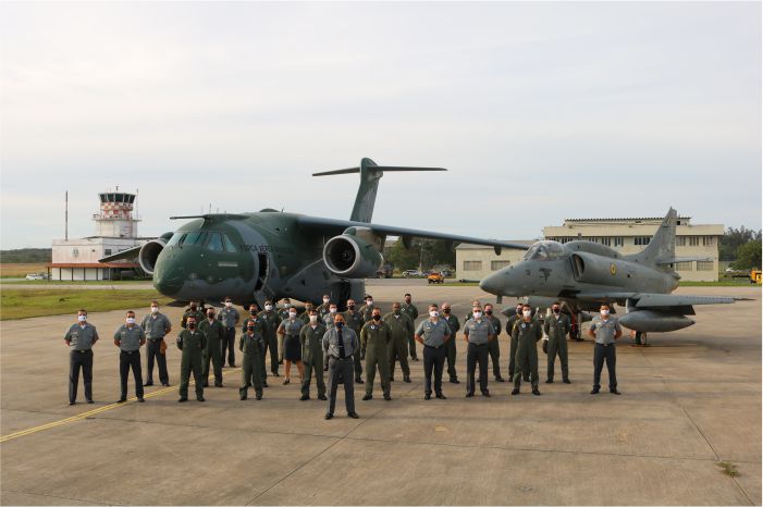 Base Aérea Naval de São Pedro da Aldeia recebe o KC-390 da FAB - Poder Naval