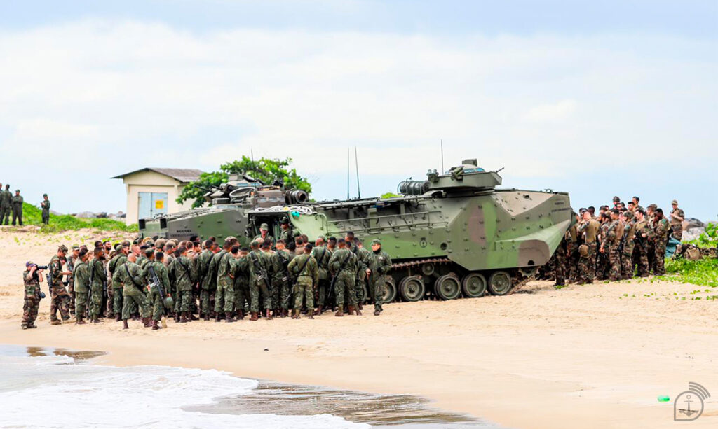 Brasil e França realizam exercícios militares na fronteira da