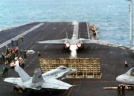 Demonstração de ataque de alta intensidade do porta-aviões USS ‘Nimitz’ e da Carrier Air Wing 9