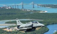 Aviação Naval amplia capacidade operacional com caças AF-1 Skyhawk