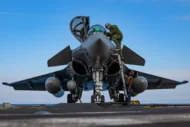 Rafale Marine conclui campanha de testes no porta-aviões Charles de Gaulle para validar pouso assistido do padrão F4