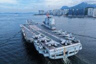 IMAGENS: Chegada do porta-aviões chinês Shandong a Hong Kong