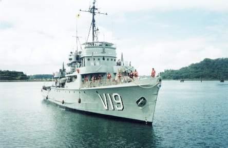 A Cv Caboclo - V 19,aproximando-se para atracar na Base Naval de Aratu. (foto: Cv Caboclo)