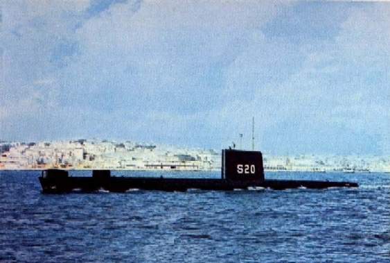 O Submarino Humaitá, ostentado o antigo indicativo branco. (foto: SRPM)