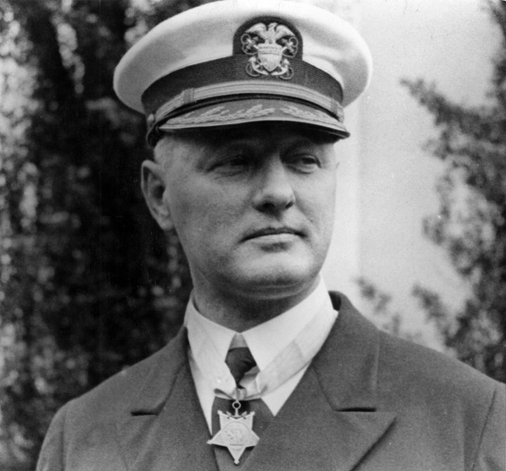 Willis Winter Bradley quando já era Capitão-de-Mar-e-Guerra. (foto: U.S.Navy)