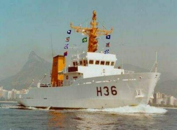 O Navio Hidroceanográfico Taurus - H 36. (foto: DHN, via Norberto Stumpf)